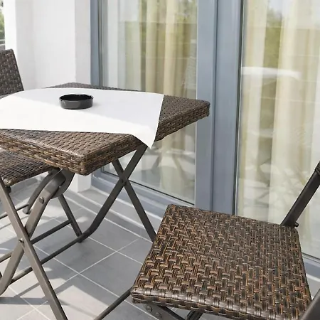 Luxury In Sunny With Pool, 5 Mins Walk To شقة *