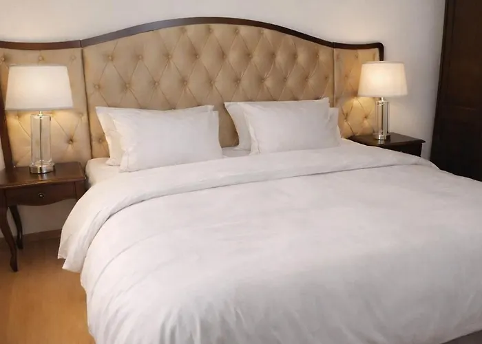 Apartamento Luxury In Sunny With Pool, 5 Mins Walk To